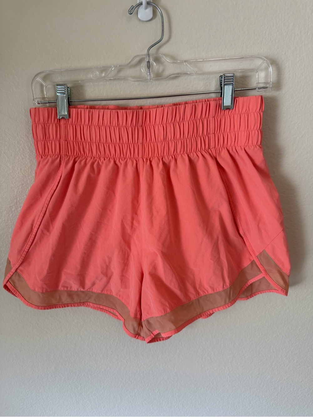 Athleta Coral Elastic-Waist Athletic Shorts